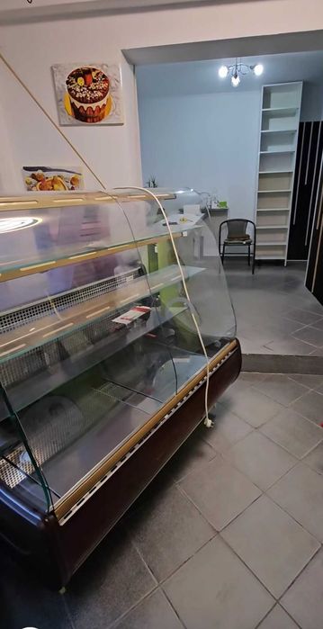 Vitrina prăjituri
