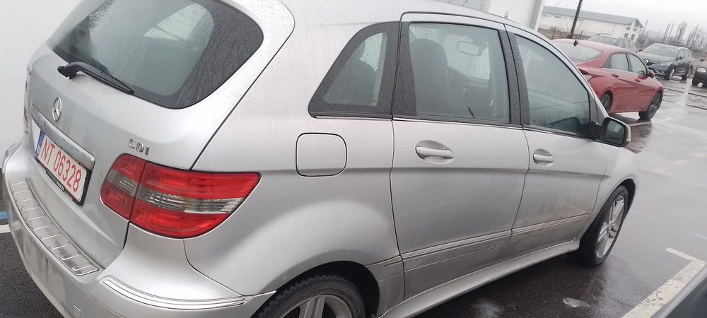 Vând Mercedes B Class