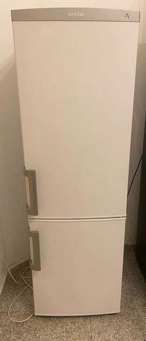 Frigider cu congelator arctic