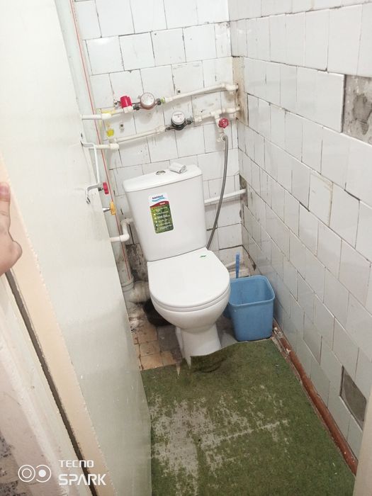 4xonali 5-qavat kvartira tez va arzon sotiladi