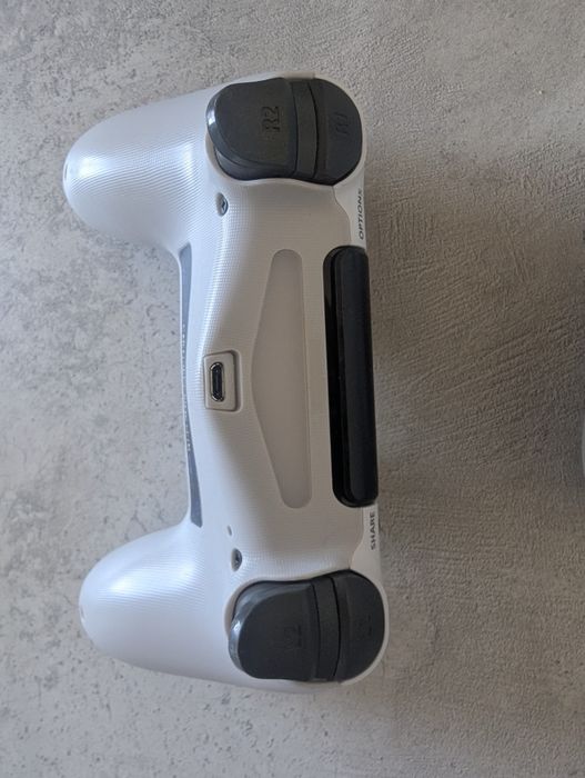 Dualshock 4 , 2 штук