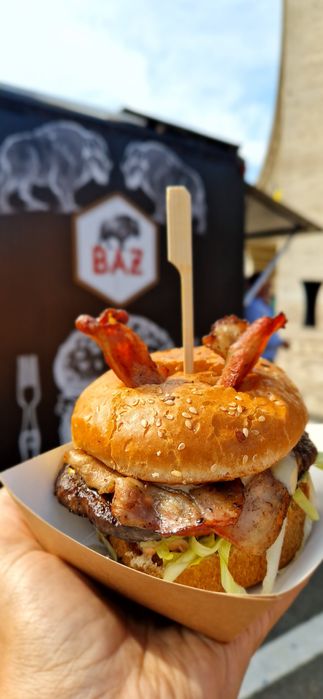 Burger Food Truck de Închiriat Rulota Comerciala Catering Street Food