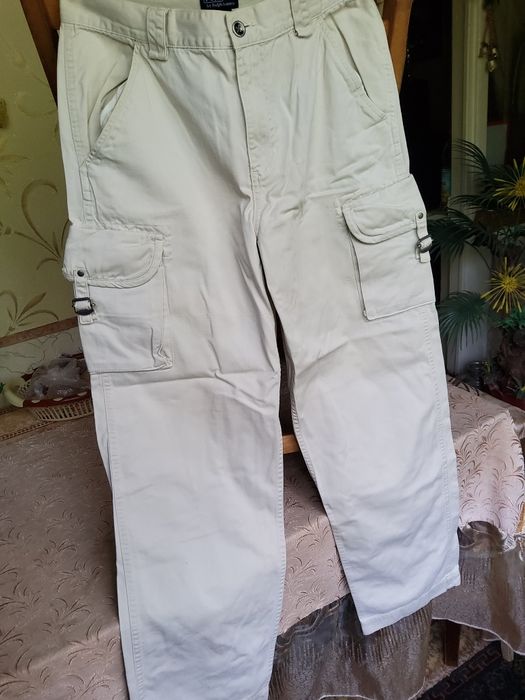 Новые светлые брюки