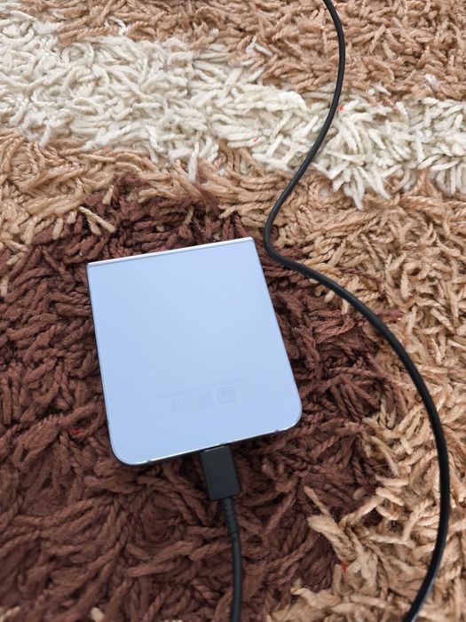 Самсунг флип 4 открывашка