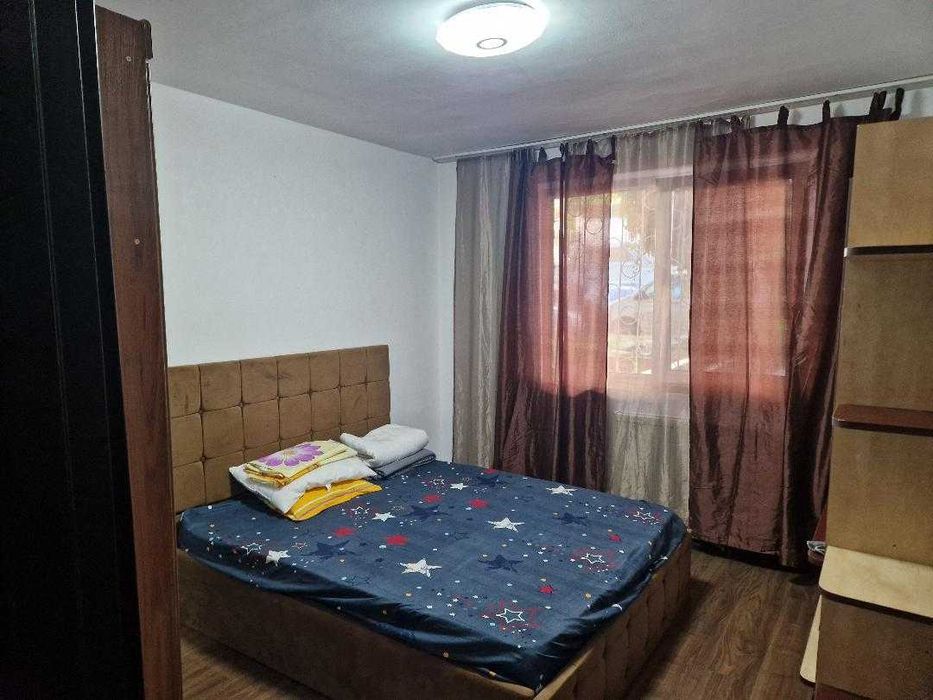 Apartament 3 cam. de inchiriat  tomis 2 parter