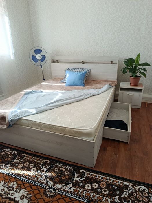 Кровать с ящиками