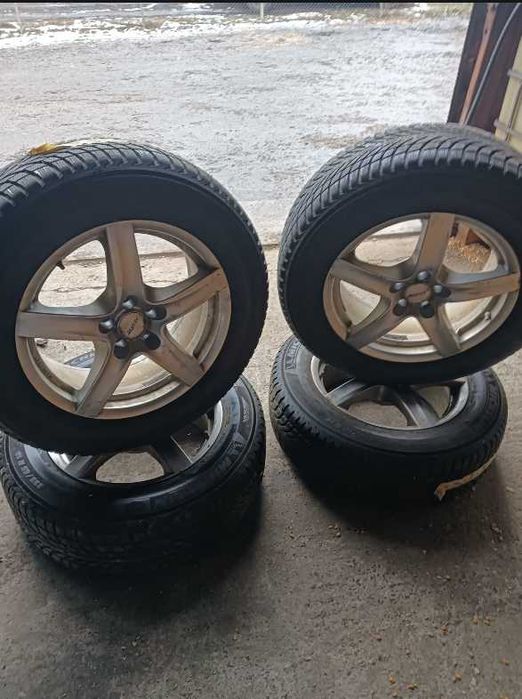 Set 4 roți iarnă MICHELIN 235/65 R18 cu jante aliaj