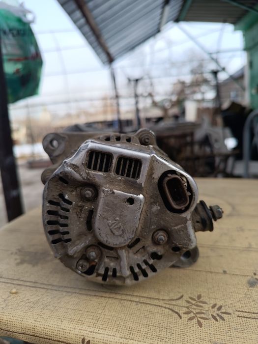 Генератор Toyota 27060