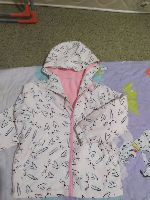 Продаются вещи на девочку