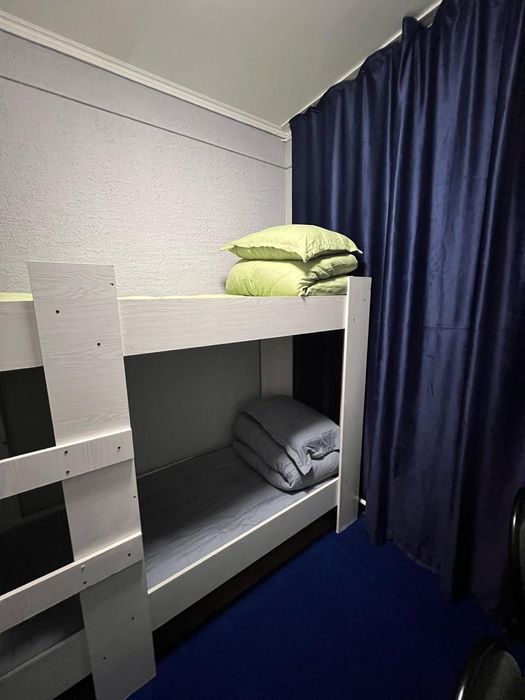 Продам кровати двухъярусные деревянные