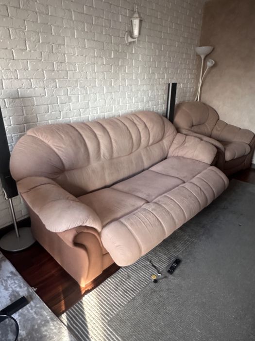 Продам Диван(раскладной)