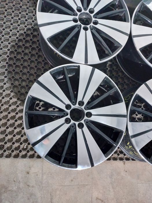 O janta Set jante 18 Mercedes A w176 / B w246 / CLA c117 w117 /  C w205 / V Vito w447 / GLA x156  AMG