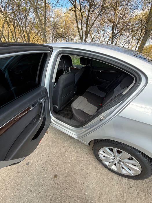 VW Passat B7 2011 DSG automat, Park Assist, camera, scaune incalzite, 5500