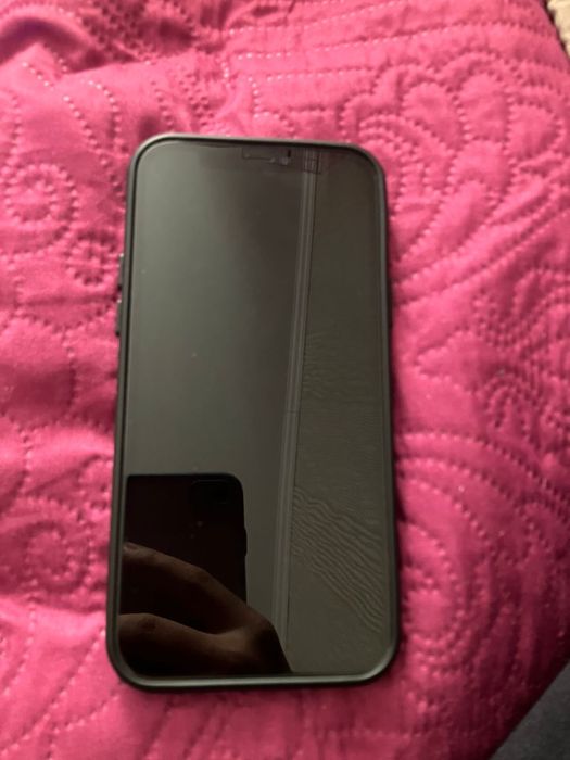 Продаётся айфон 12