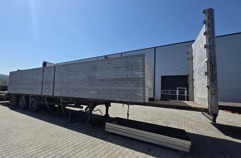 Vand 2 semiremorci platforme- mega Koegel, cu ITP valabil