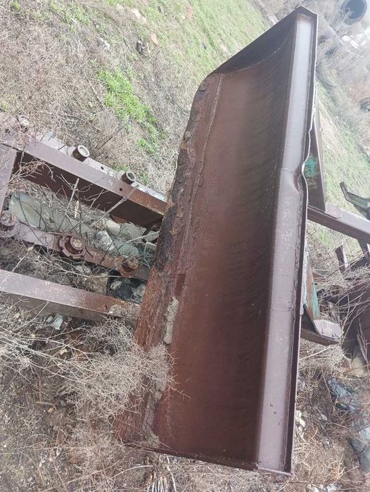 Стрела ковш. Отвал (лопата) на МТЗ, ЮМЗ Т 28