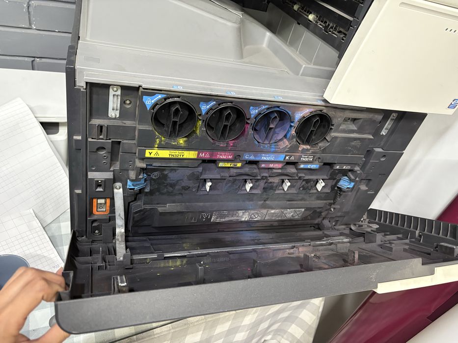 Konica Minolta bizhub C284e