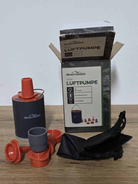Pompa de aer portabila pentru camping