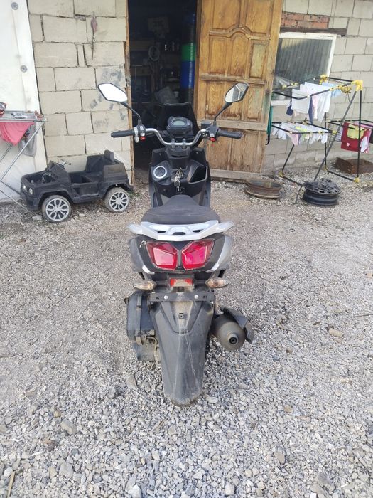 Мопед самурай серого света