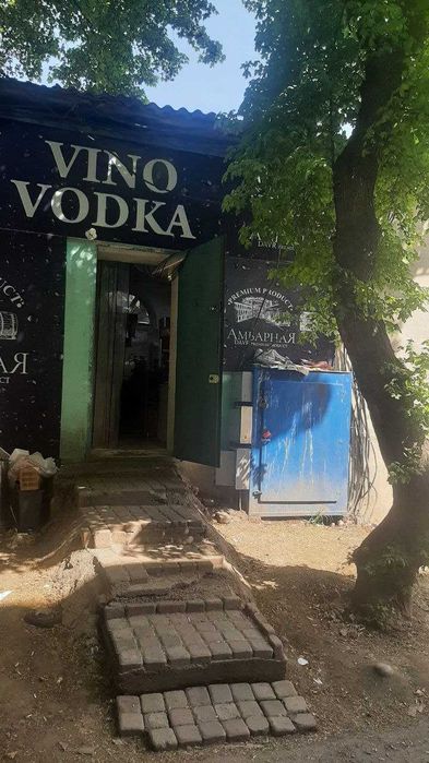 Продаётся или сдаётся в аренду коммерческой недвижимость
