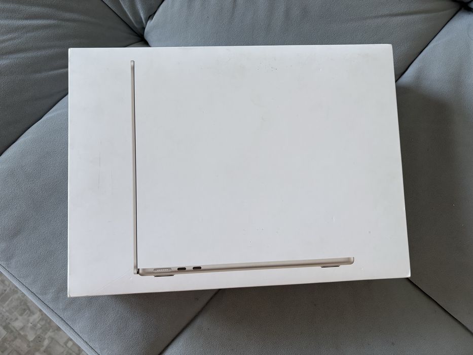 Macbook 13 air m2 СРОЧНО ТОРГ