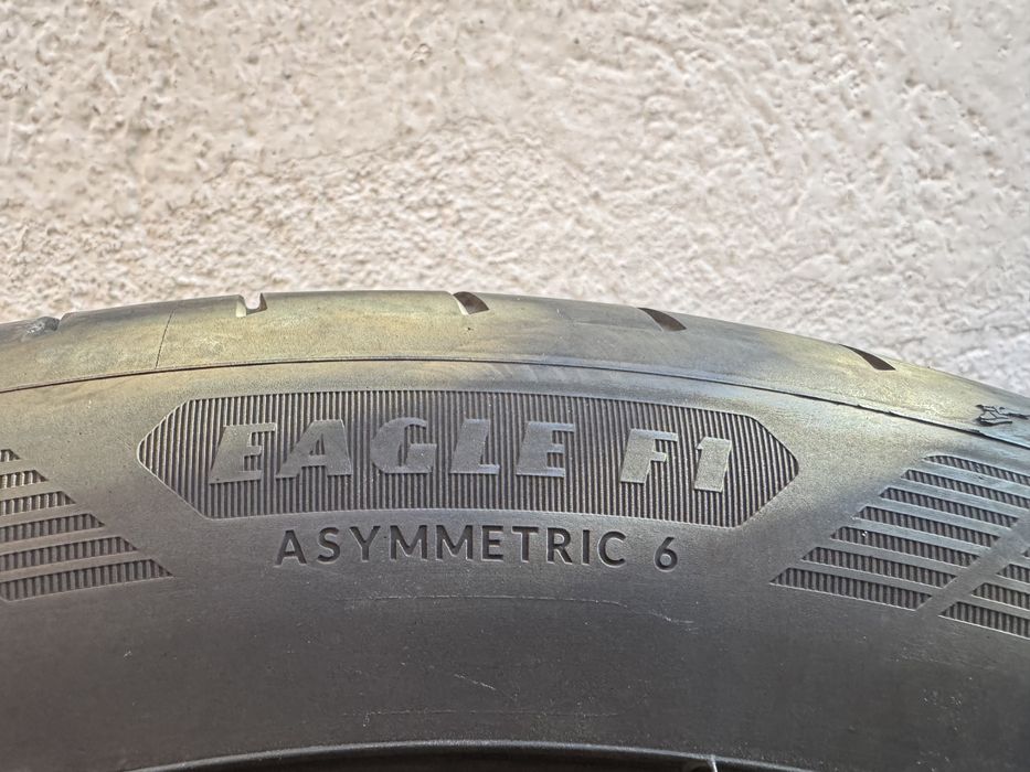Автомобилни гуми 215 50 18 Goodyear