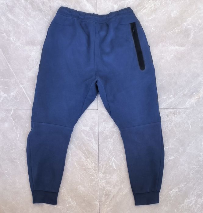 Nike Tech fleece L размер долнище