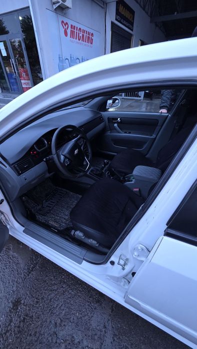 Lacetti 2011 metan bor srochna sotiladi