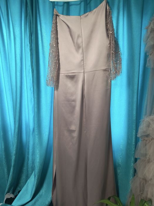 Vand rochie de ocazie