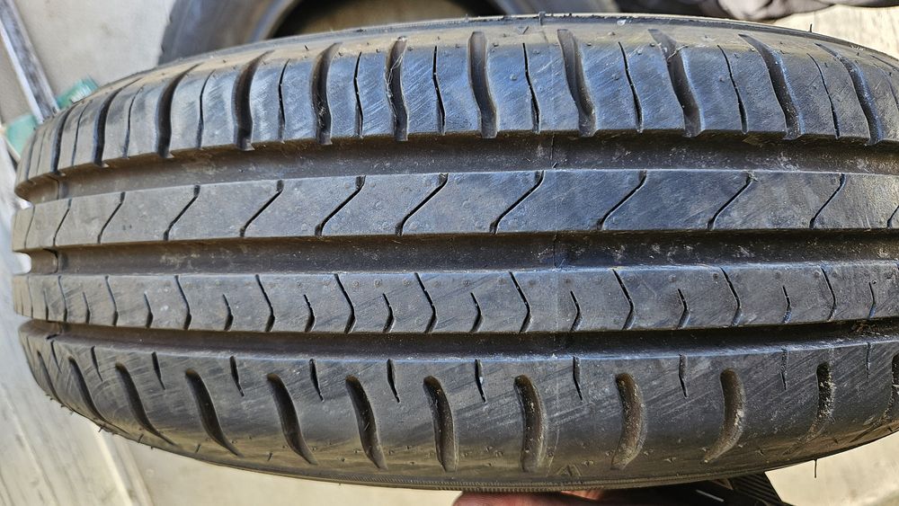 2бр Гуми 155 70 13 фалкен дот 20