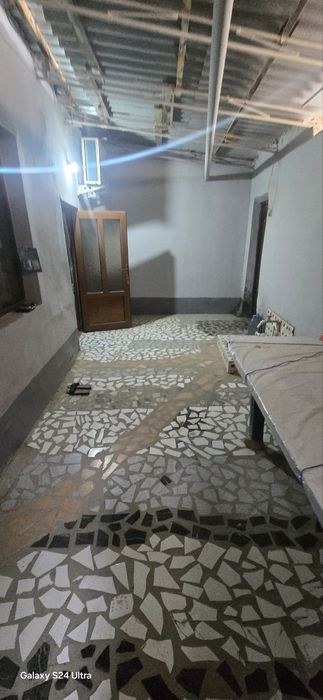 Вогзал рўпараси икки хонали уй ,