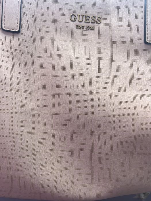 Оригинална чанта Guess
