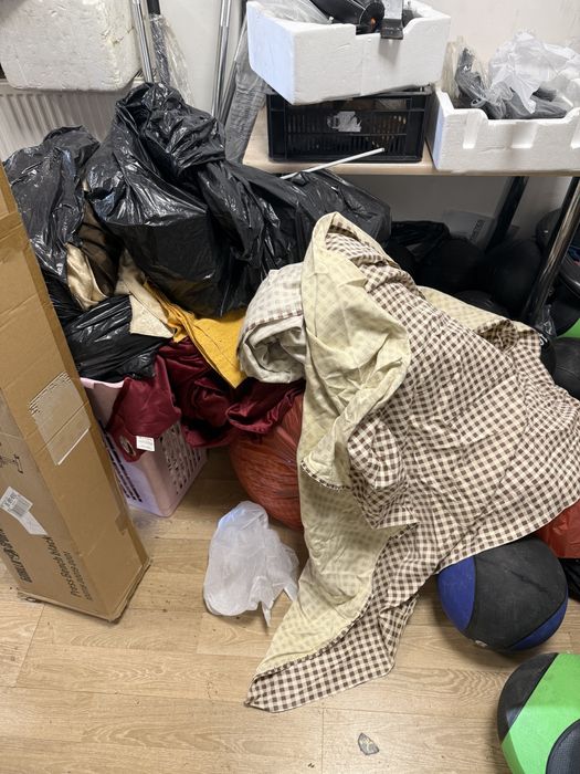 Fete de masa si draperii pret 50 lei si 100 lei