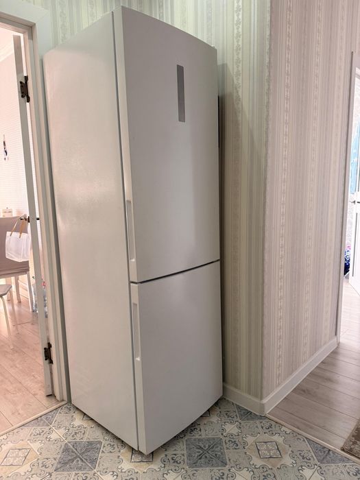 Холодильник Haier CEF535AWD