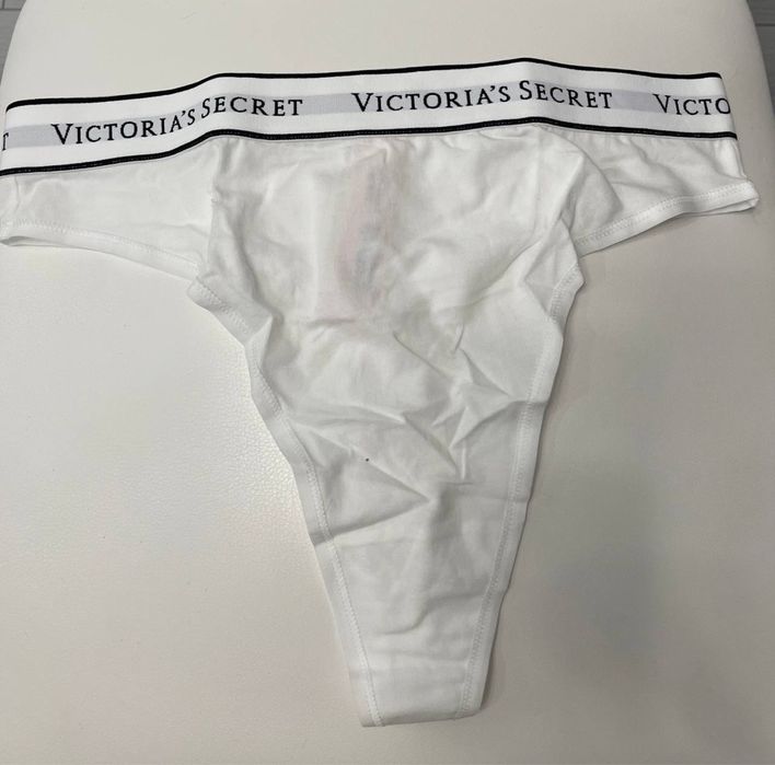 Трусы Victoria’s Secret