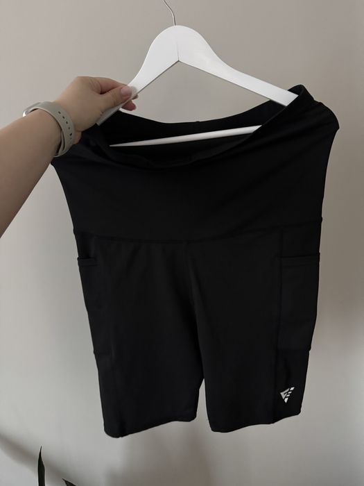 Дрехи за бременни, 5-12 евро за брой