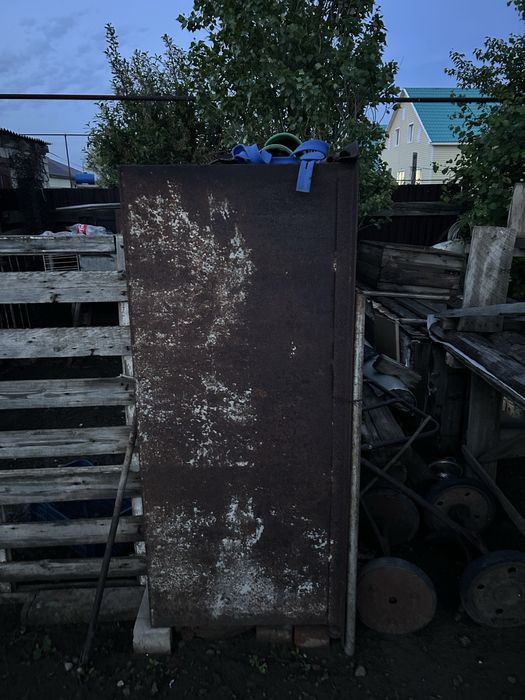 Продам емкость, чан для воды, зерна и т.д.