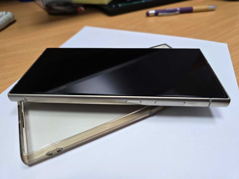 Samsung Galaxy S24 Ultra Titanium 512Gb (ca NOU) + Folie sticlă Magi Guard Nouă (cadou)