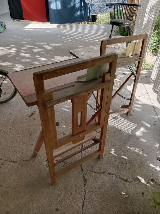 Парта ., сабақ оқитын үстел.