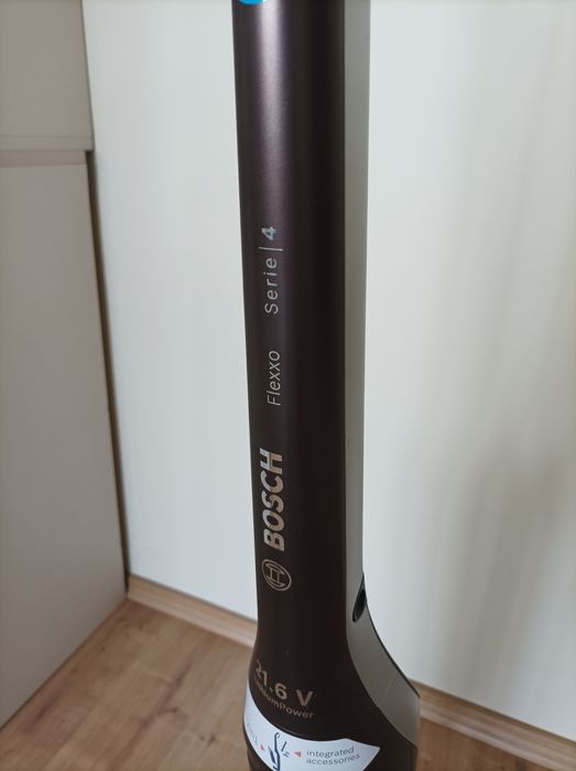 Безжична прахосмукачка Бош BOSCH FLEXXO  SERIES 4 вертикална