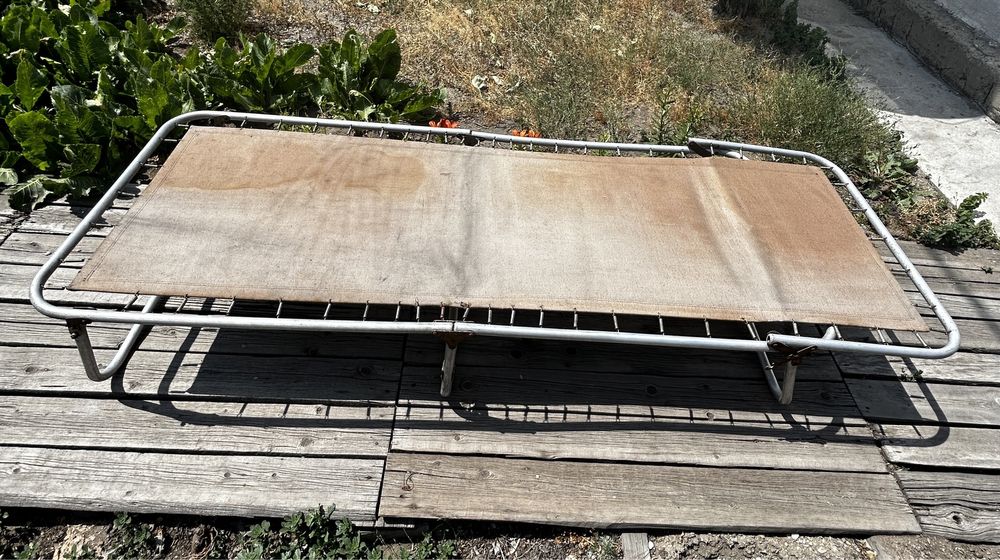 Раскладушку продам