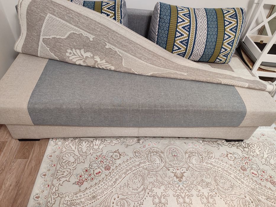 Продам диван в отличном состоянии