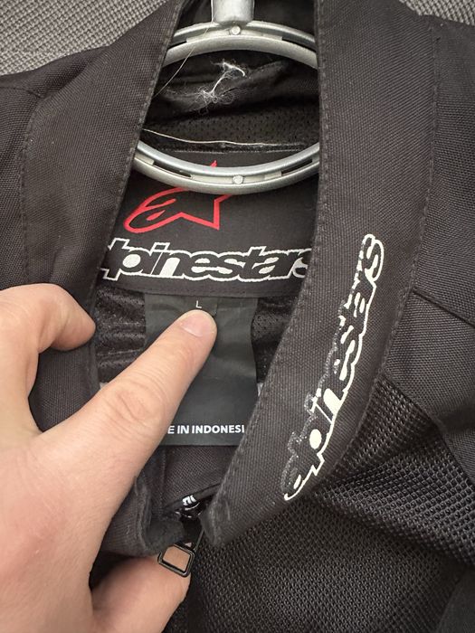 Продавам мото яке Alpinestars Monster Energy – размер L