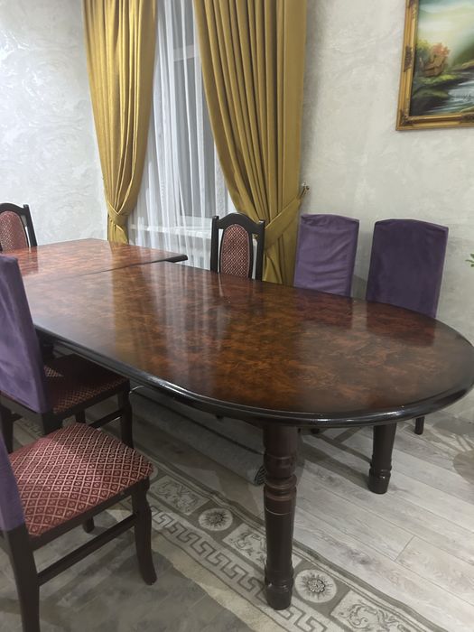 Продам гостинную стол и стулья