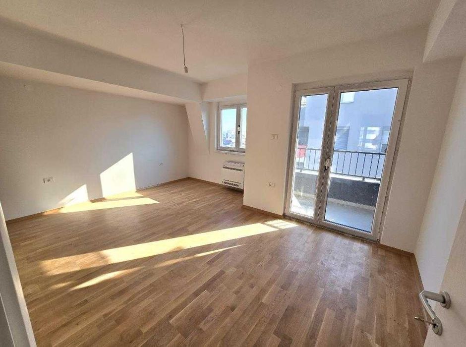 Дава се под наем Мезонет в Пловдив, Гагарин - 87 кв.м за 260.1 € - Снимка #2