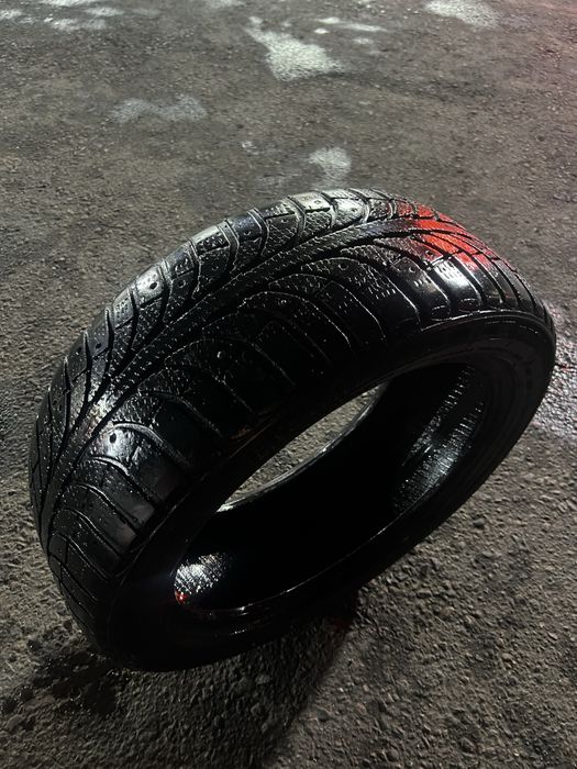 продам резину 215 17зимнюю