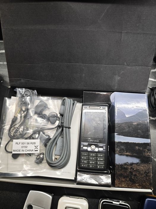 Nokia 7370 e60  6610i Nokia 6110 navigator  n81  Nokia 3510i LG u300 Sony Ericsson k800i Sony Ericsson  t68i siemens  mc 60  de colecție sau piese