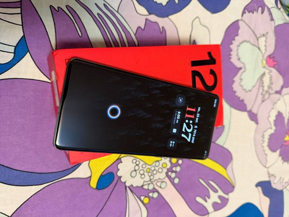 Vând schimb oneplus 12 16gb 512gb