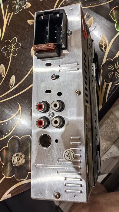 Авто радио tusb 208