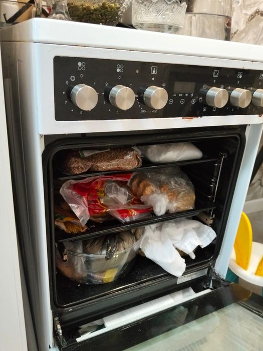 Плита HAIER , хорошая марка